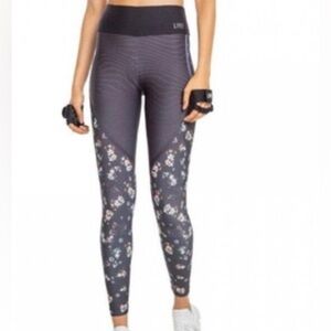 LIVE flower print leggings